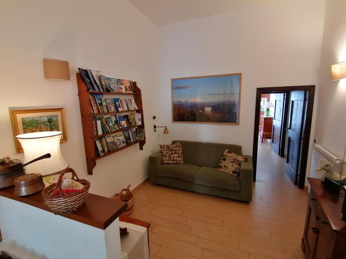 Il Sorriso Apartment Orvinio Exterior foto